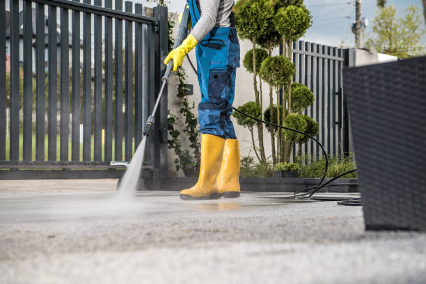 Garage Pressure Washing in Meade, KS